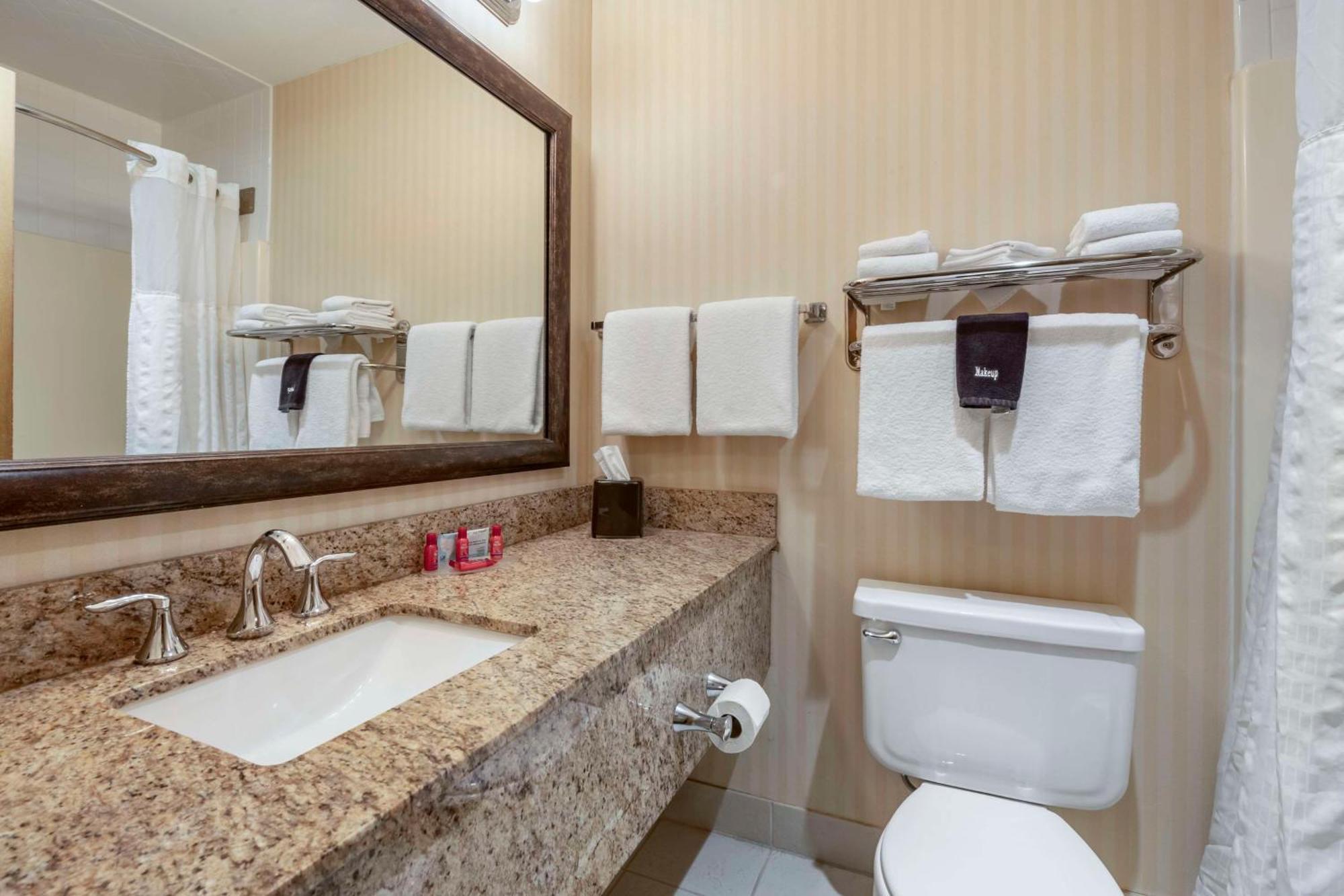 Hotel Surestay By Western Buffalo