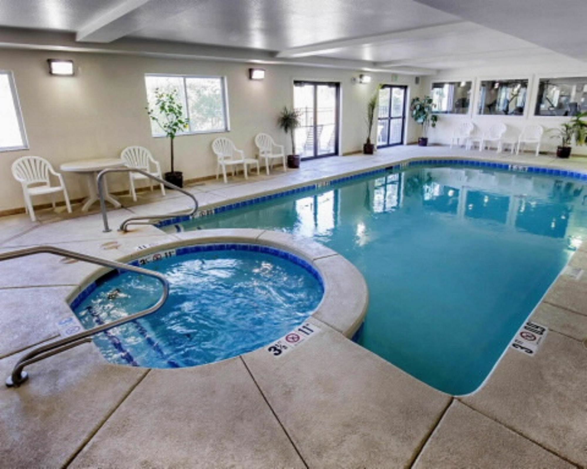 Surestay By Western Hotel 3*