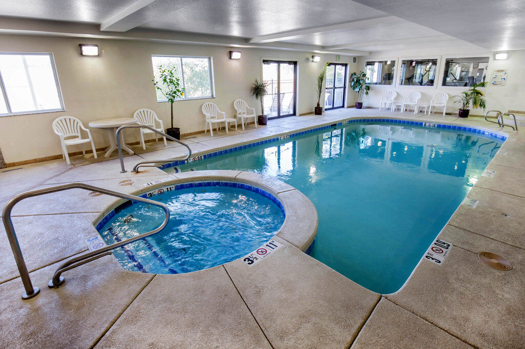Surestay By Western Hotel Buffalo